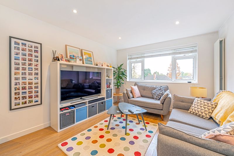 Living Room- click for photo gallery